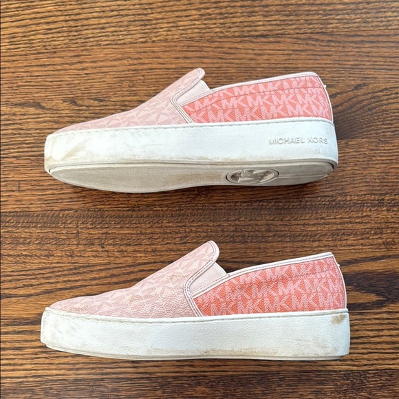 MICHAEL Michael Kors Women’s 8.5 Pink and White Sneakers with Elastic Panels - Picture 5 of 9